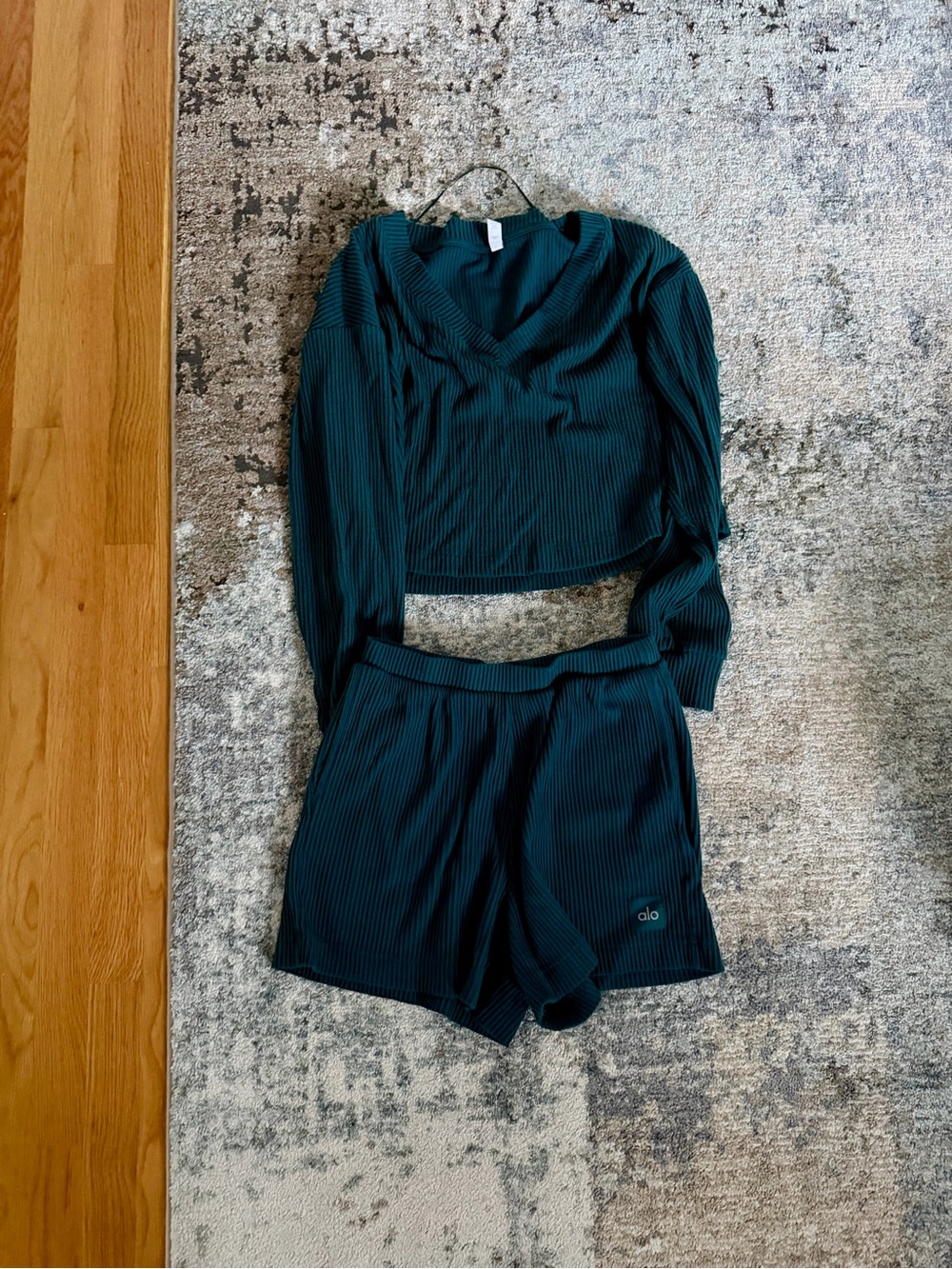 Alo Ribbed Lounge Set - Deep Teal Long Sleeve Top & Shorts medium